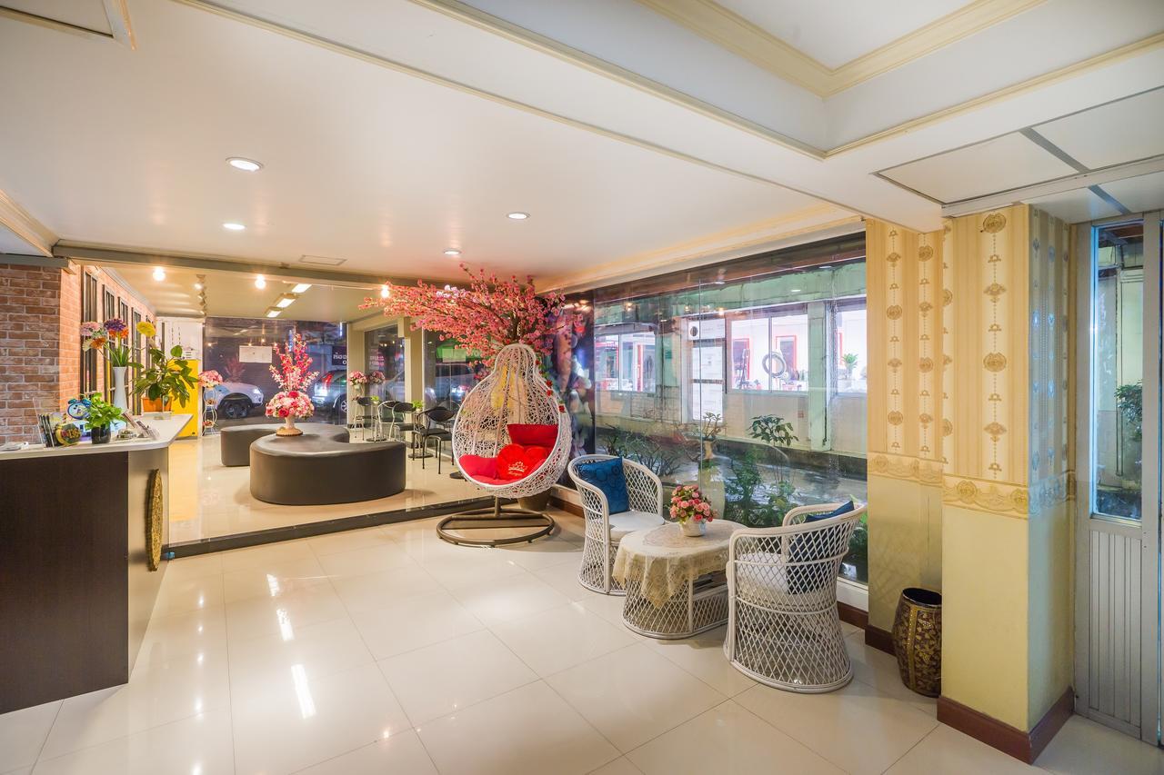 Hotel The Corner Ratchada Bangkok Exterior foto